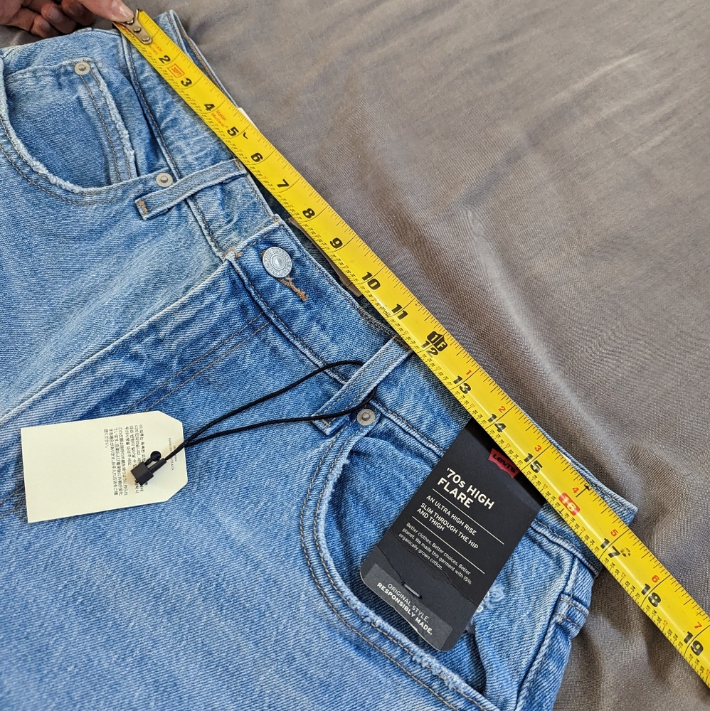 Levi's 70s High Rise Flare Jeans Marin Babe - Picture 2 of 8